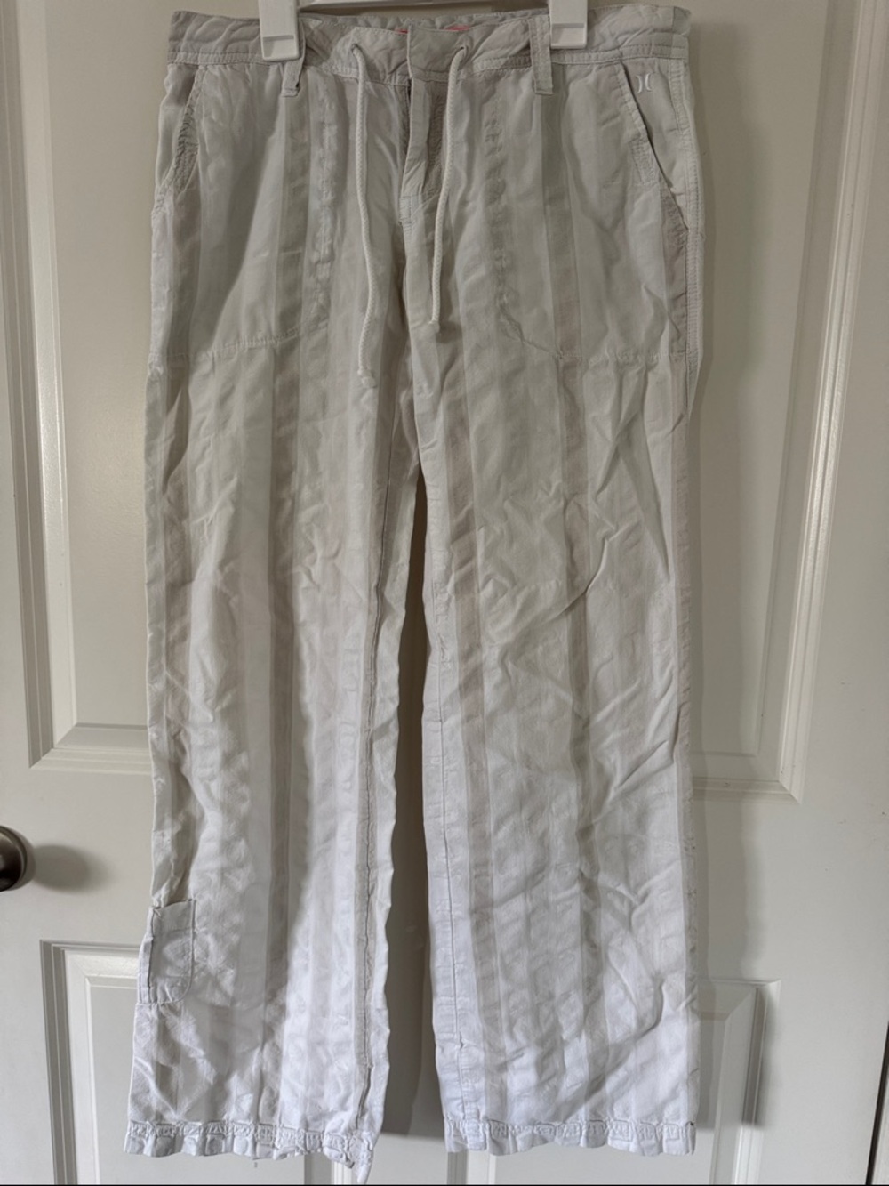 Hurley White Cargo Drawstring Waist great beach pants